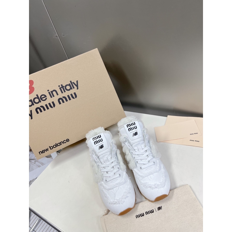 Miu Miu Casual Shoes